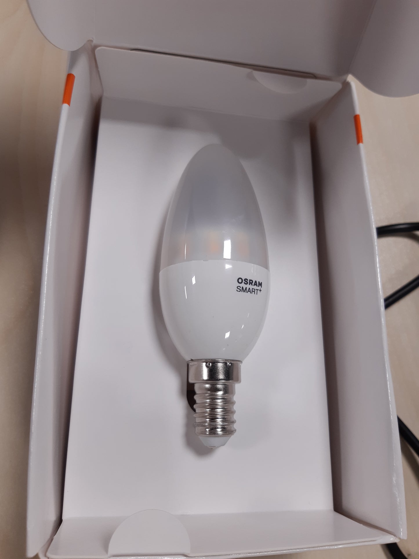 202272 - OSRAM Smart+ LED, Llambë ZigBee me bazë E14, 2700K - 6500K, Ngjyrë e Bardhë e Ngrohtë dhe Drita e Ditës, Errësueshme, Përputhshme me Echo Plus dhe Echo Show (Gjenerata e 2-të), Përputhshme me Philips Hue Bridge