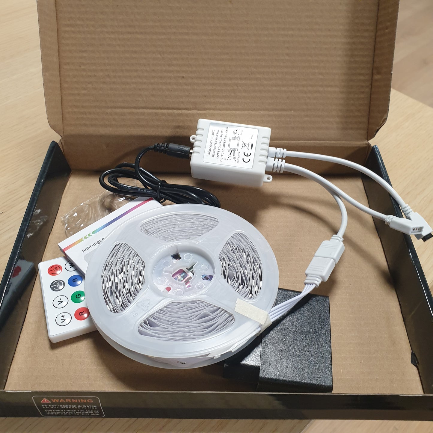 253311 - HOVVIDA Shirit LED 10M, 1x10M, 30 LED/metër, 24V RGB, 300 LED, APLIKACION dhe telekomandë, Sinkronizim Muzikor, Modalitet Kohëmatësi