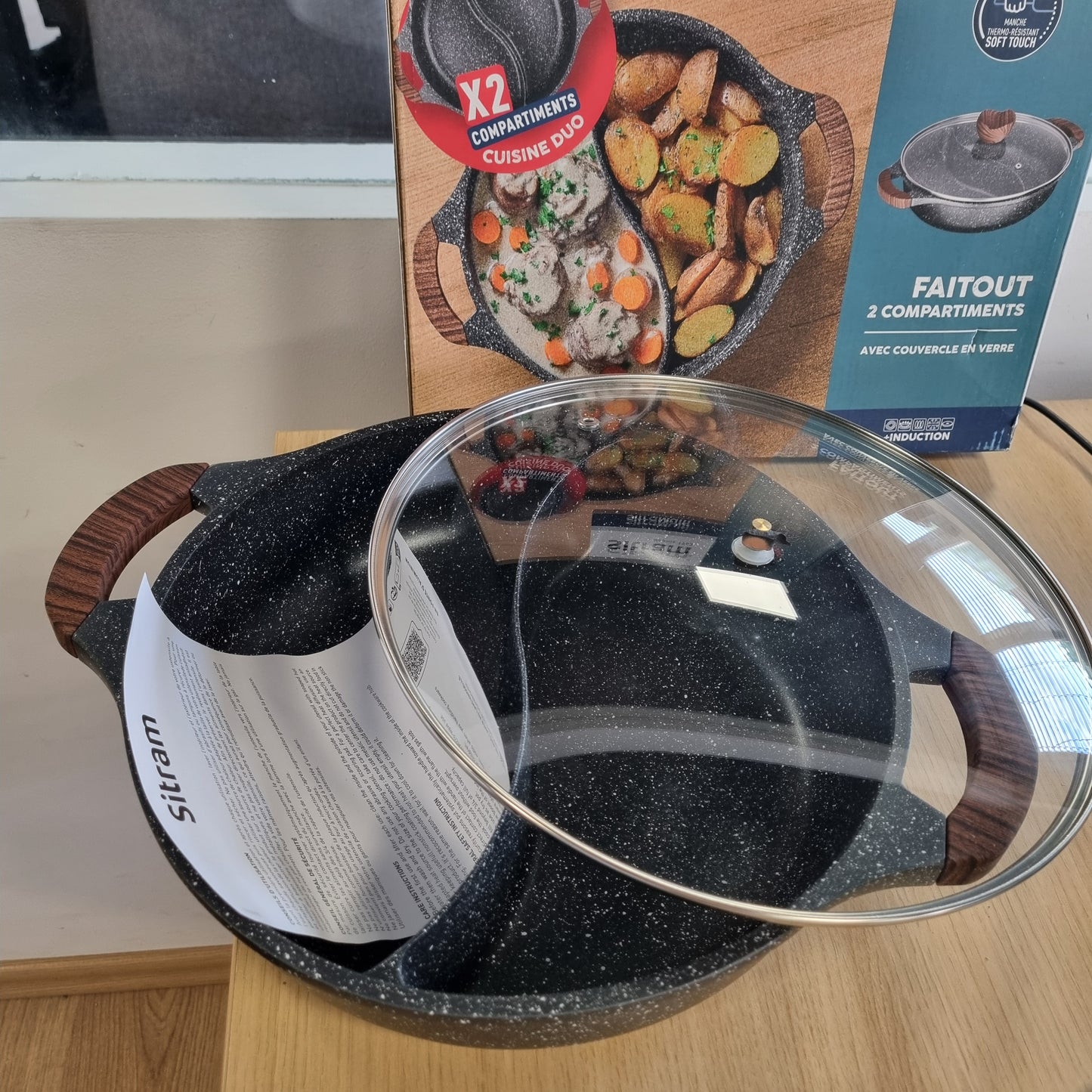 217322 - Sitram 716948 Tigan me 2 ndarje Ø28 cm, Alumin i derdhur, Veshje jo-ngjitëse pa PFOA, Tenxhere Shabu me kapak qelqi, Përshtatshëm për të gjitha sobat