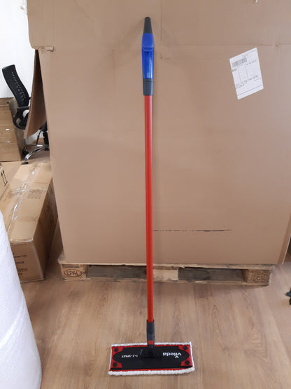 175488 - VILEDA Mop me Spërkatje 1-2, Mop me Mikrofibër, Pa Kovë, Rezervuar i Integruar, I Përshtatshëm për të Gjitha Llojet e Dyshemeve, Mikrofibër i Ripërdorshëm