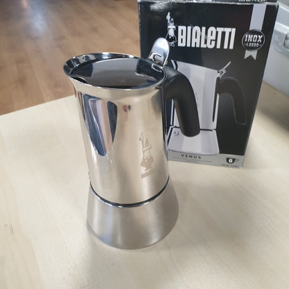 231684 - BIALETTI Makinë kafeje Venus me induksion për espresso, Pllakë gatimi çeliku inox, e përshtatshme për të gjitha burimet e nxehtësisë, Kapacitet 6 gota, Alumini, 235 ml, Argjendi