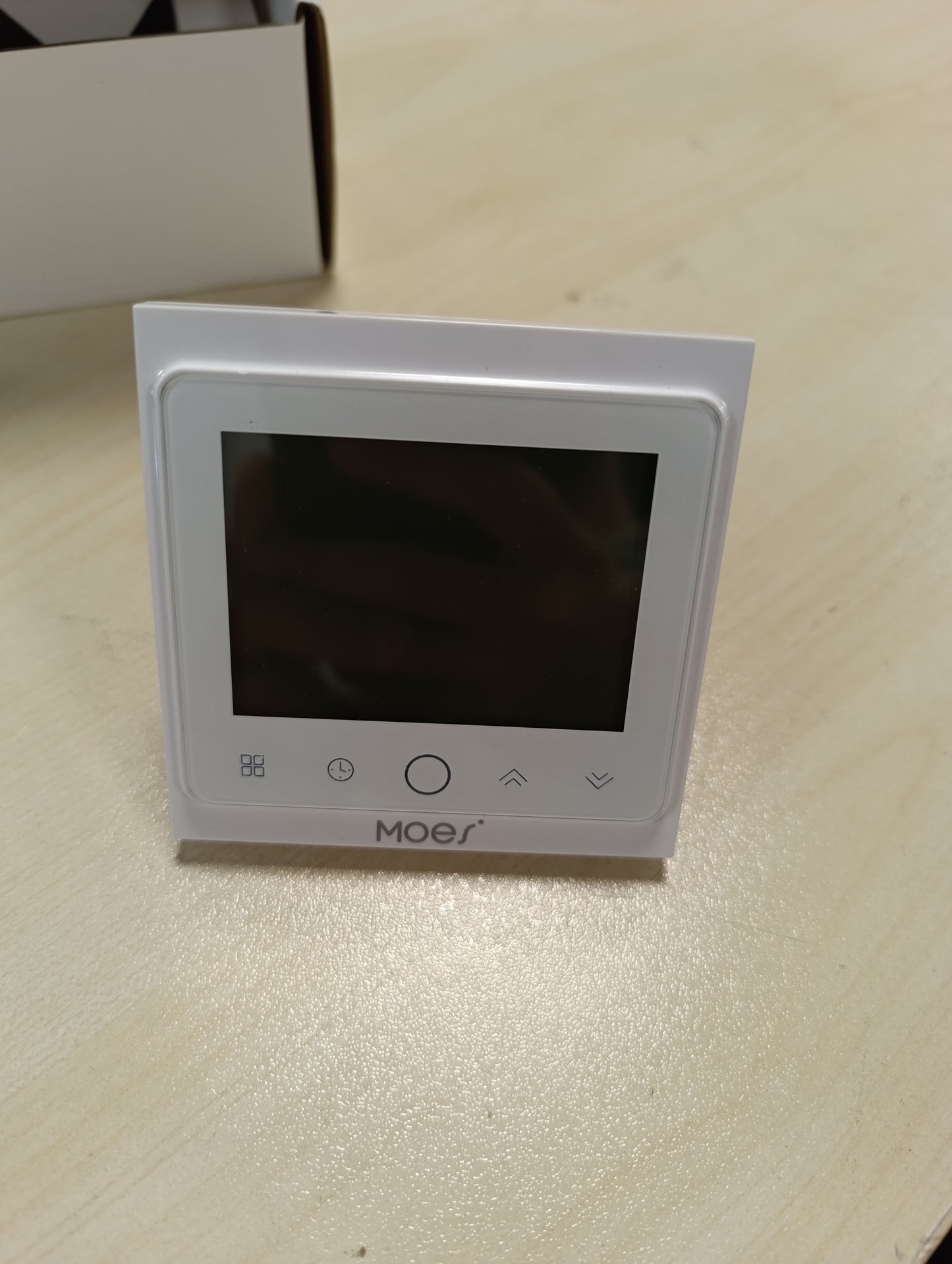213636 - MOES Termostat Dhome Smart WiFi për Sisteme Ngrohjeje Nën Dysheme me Bazë Uji 5A, Kontrollues Temperature WiFi, Kërkohet tel WiFi dhe neutral 2.4GHz