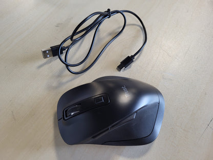 266614 - Trust Maus pa tel i rikarikueshëm Fyda, Bluetooth + 2.4 GHz, mbështetëse ergonomike e gishtit të madh, 50% plastikë e ricikluar, 800-2400 DPI