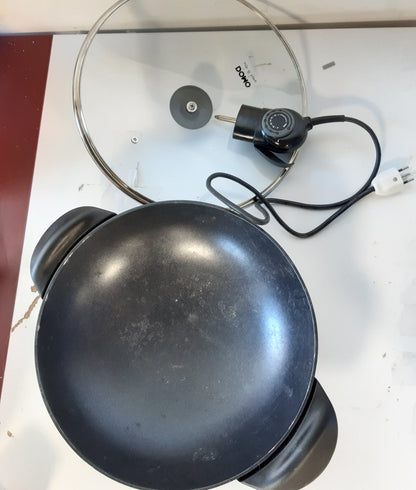 255169 - DOMO DO8708W Wok Elektrik - Me Kapak Qelqi - 5 Litra - E Zezë