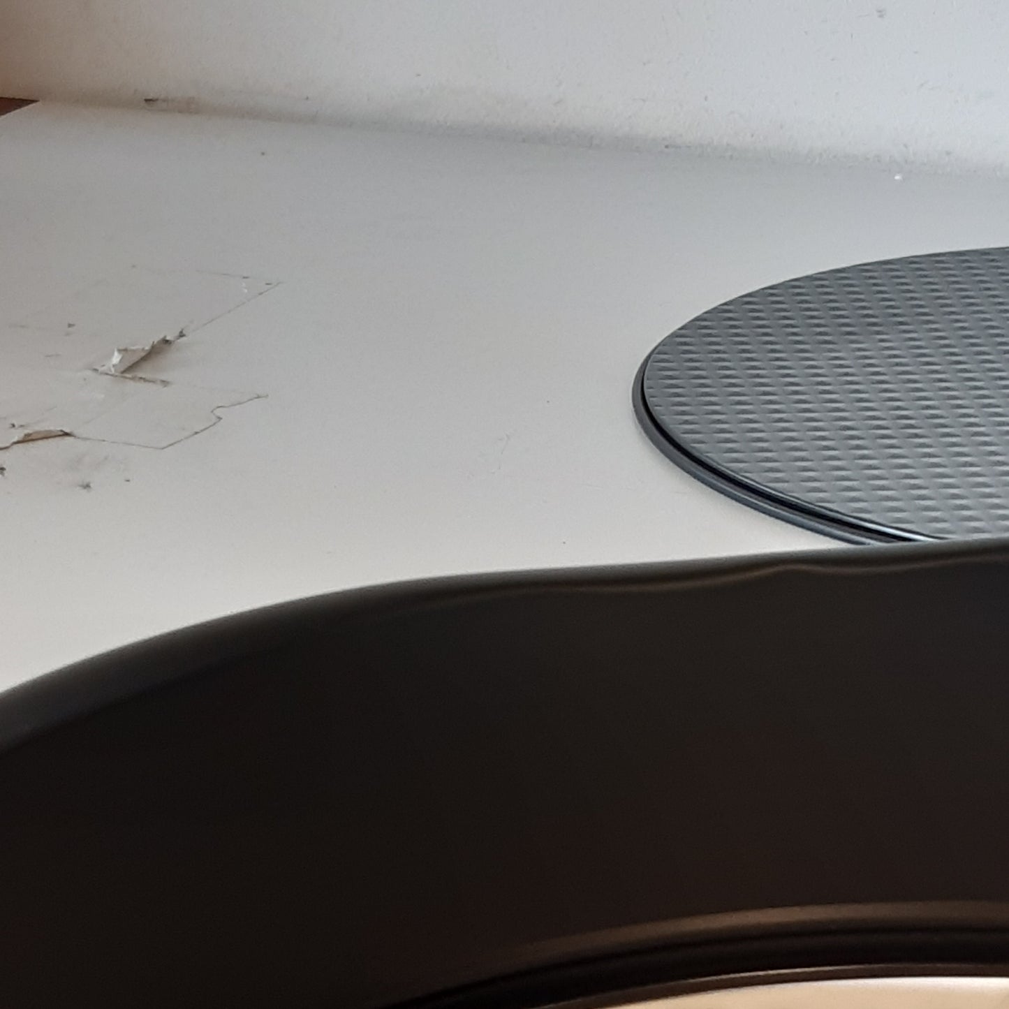 247983 - ZENKER Tavë pjekjeje me sustë Ø 28 cm, Tavë pjekjeje me shtresë jo ngjitëse, Tavë e rrumbullakët për tortë me bazë të sheshtë, 1 copë, Ngjyra: e zezë