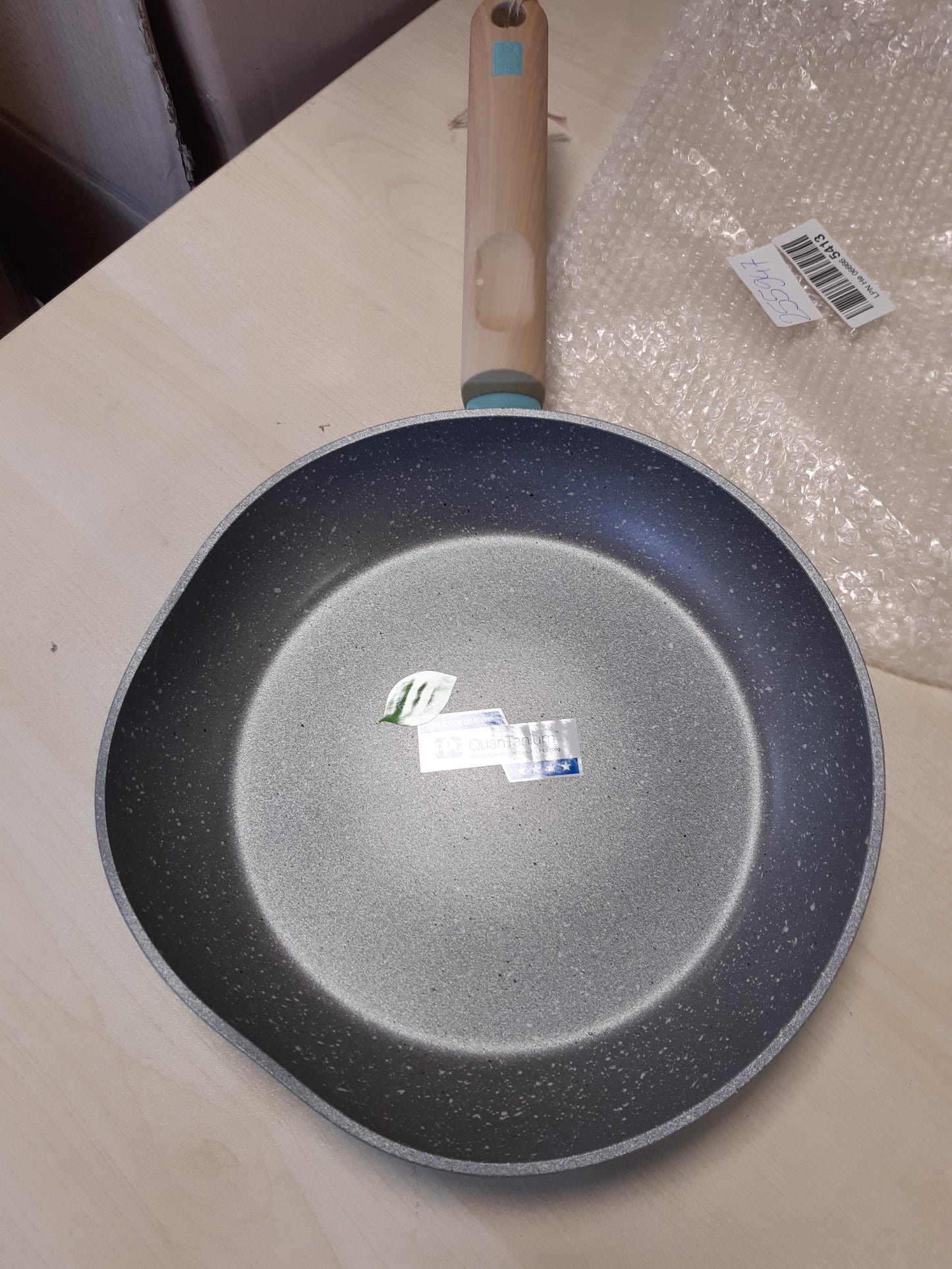 255947 - BRA Nordik Tigan alumini 26 cm, me shtresë jo-ngjitëse, për të gjitha sobat e gatimit