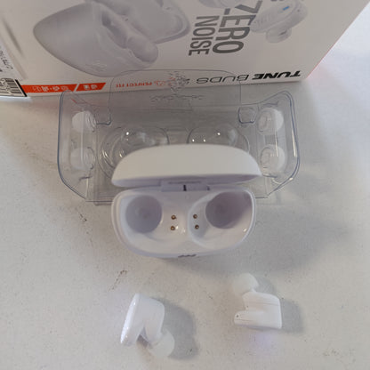 267834 - JBL TUNE BUDS 2, Kufje pa tel Bluetooth, jetëgjatësi baterie 48 orë, rezistencë ndaj ujit dhe pluhurit IP54, lidhje shumëpikëshe, e bardhë