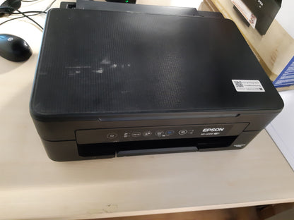 126444 - EPSON Expression Home XP-2200, Printer Shumëfunksional 3-në-1: Skaner, Fotokopjues, A4, Inkjet me Ngjyra, Wi-Fi Direct, Fishekë të Veçantë, Ultra Kompakt
