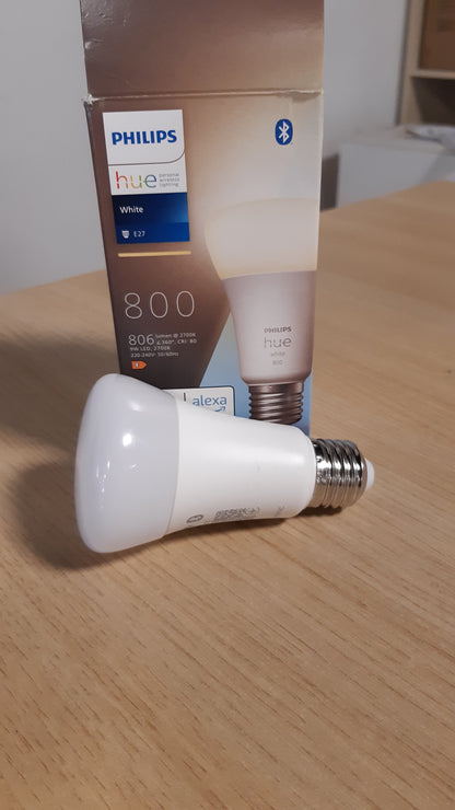 223569 - PHILIPS HUE Dritë LED e Bardhë E27, pako me 1 llambë (806 lm), llambë LED e errësueshme për sistemin e ndriçimit Hue, kontroll inteligjent të dritës nëpërmjet zërit dhe aplikacionit