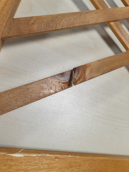 244401 - VIDA XL Karrige Kopshti 2 copë prej druri akacie të fortë
