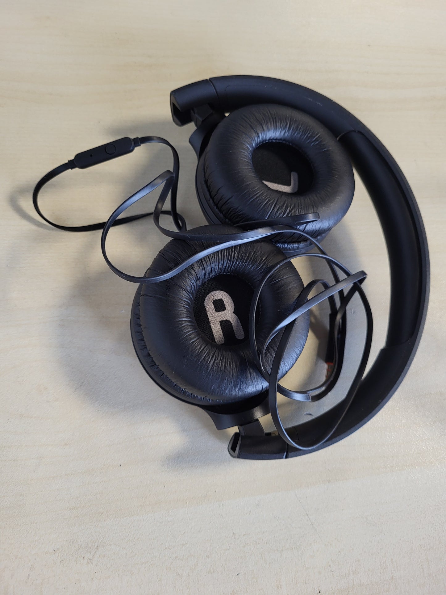 268439 - JBL Kufje T500BLK, me tela, kabllo të sheshtë kundër ngatërrimit
