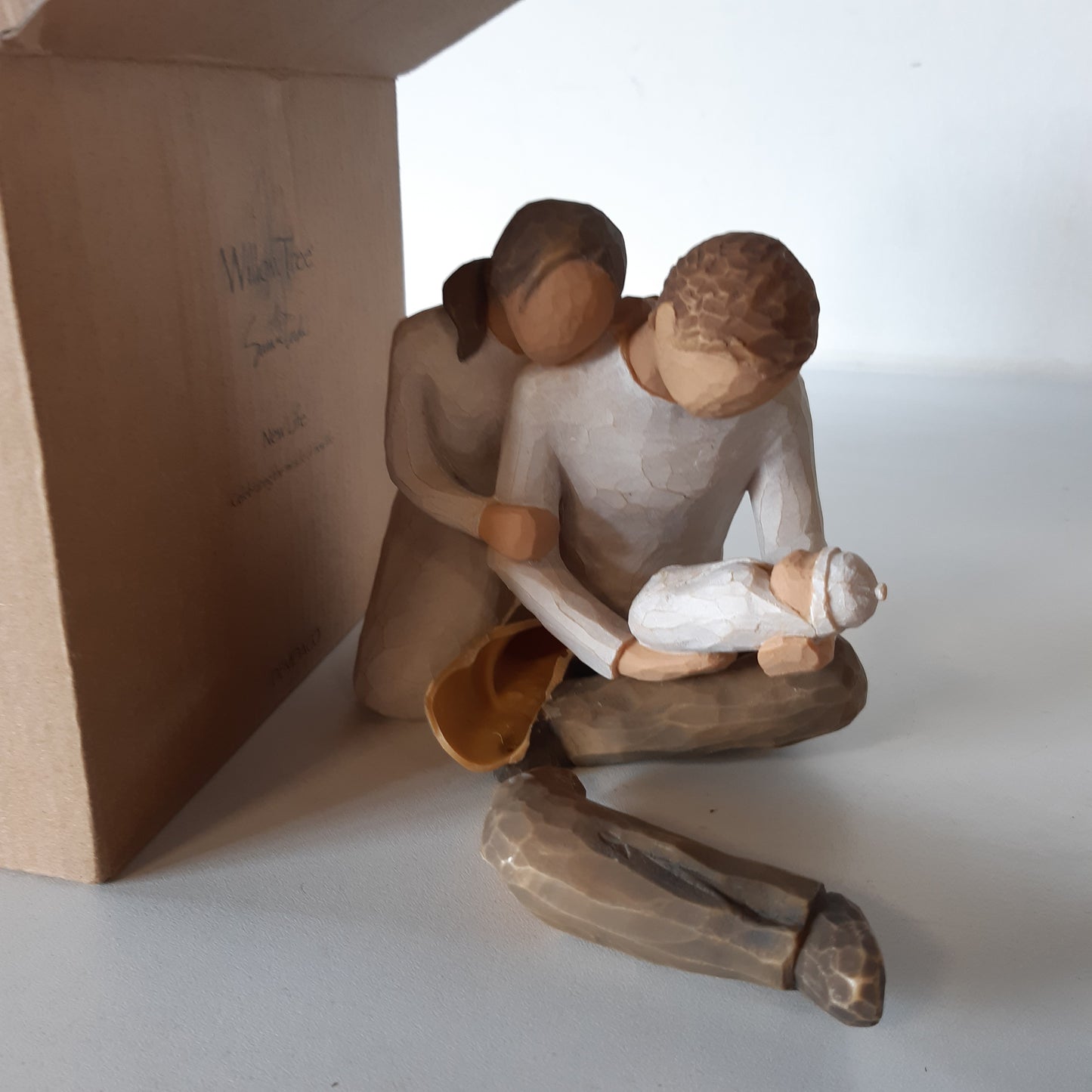 226364 - Enesco Willow Tree Figurinë e Jetës së Re
