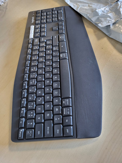 267675 - LOGITECH Tastierë dhe Maus Pa Tel MK850 Combo, Shumë Pajisje, 2.4 GHz/Bluetooth, Dizajn i Lakuar, 12 Butona të Programueshëm, Jetëgjatësi Baterie 3-Vjeçare, PC/Mac, AZERTY FRA - Grafit
