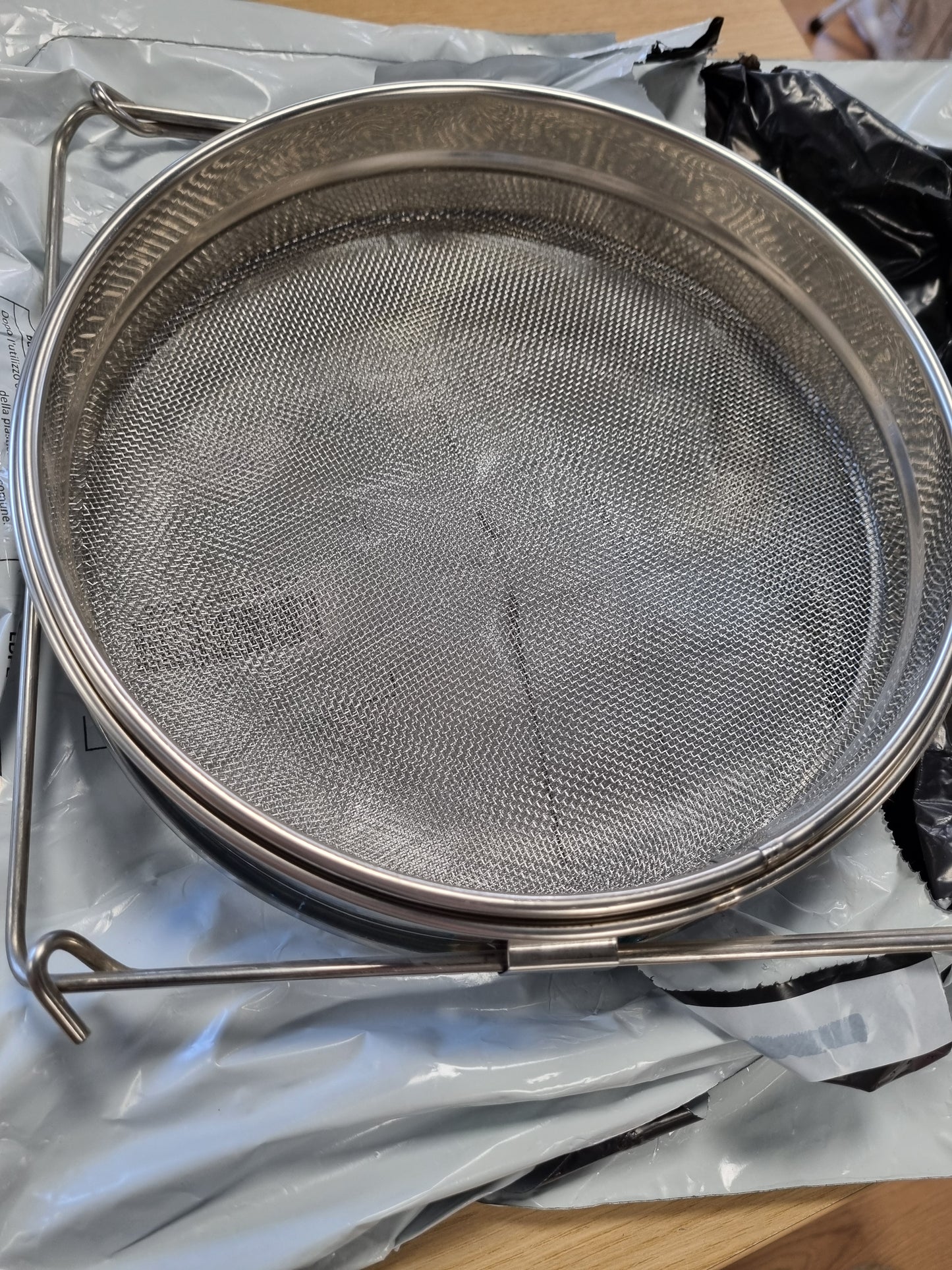 256540 - HUNTERBEE Sitë e dyfishtë për bletë prej çeliku inox për mjaltë, filtër për kullimin e mjaltit dhe papastërtitë e mjaltit, mjete për nxjerrjen e bletëve