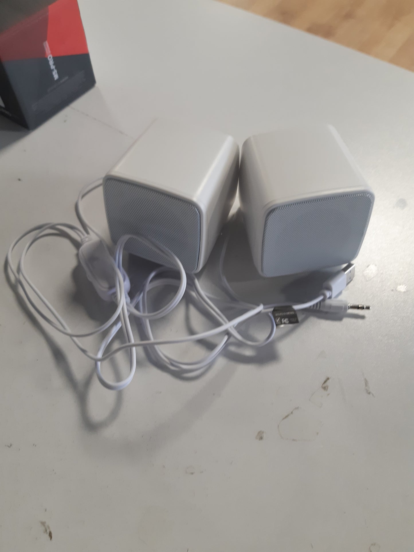 269110 - MARS GAMING MS-PRO Altoparlantë Kompaktë 10W, Rrjedhje Dinamike RGB, Altoparlantë PC me Kuti Kontrolli dhe Hyrje Jack 3.5 mm, Altoparlantë Lojërash të Kompatibël me PC/Mac/Smartphone/Tablet, të Bardhë