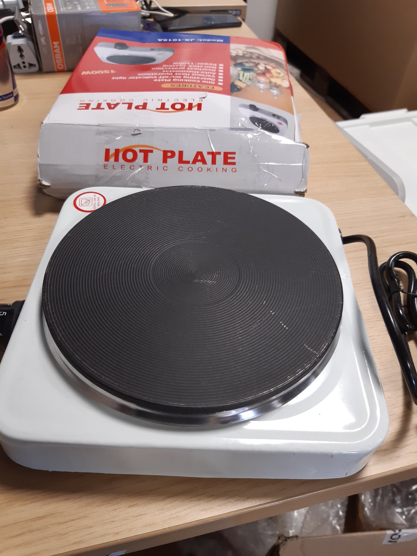 200208 - LEOFLA Sobë Elektrike e Rregullueshme për Kamping dhe Udhëtim, 1500W, me Pllakë Gize 185mm