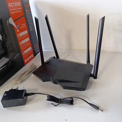 268484 - TENDA Router Wireless Wi-Fi AC10 AC1200 Gigabit, Dual Band 5 GHz 867 Mbps, 2.4 GHz 300 Mbps, 4 x 5 dBi Antena, Çip Broadcom 1 GHz, Memorie DDR3