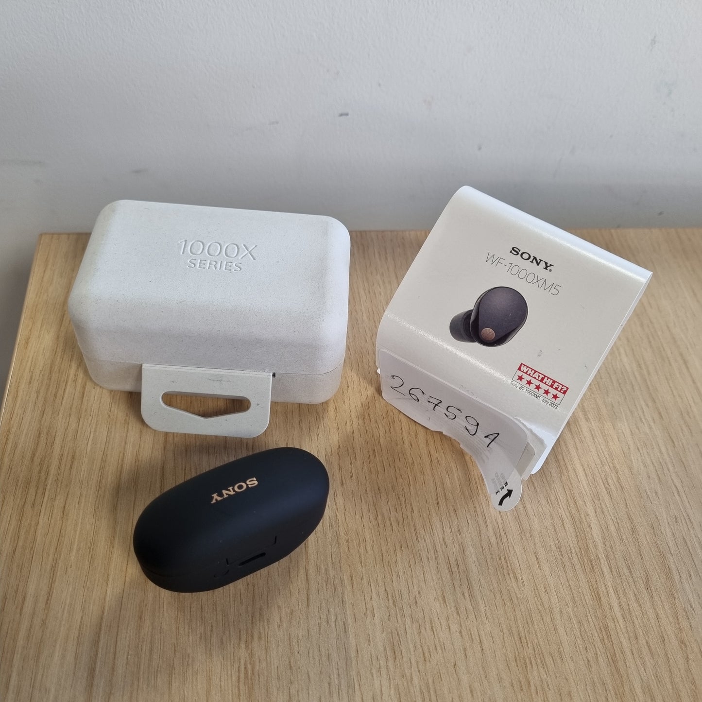 267591 - SONY Kufje pa tel YY2963, të zeza, deri në 24 orë funksionim
