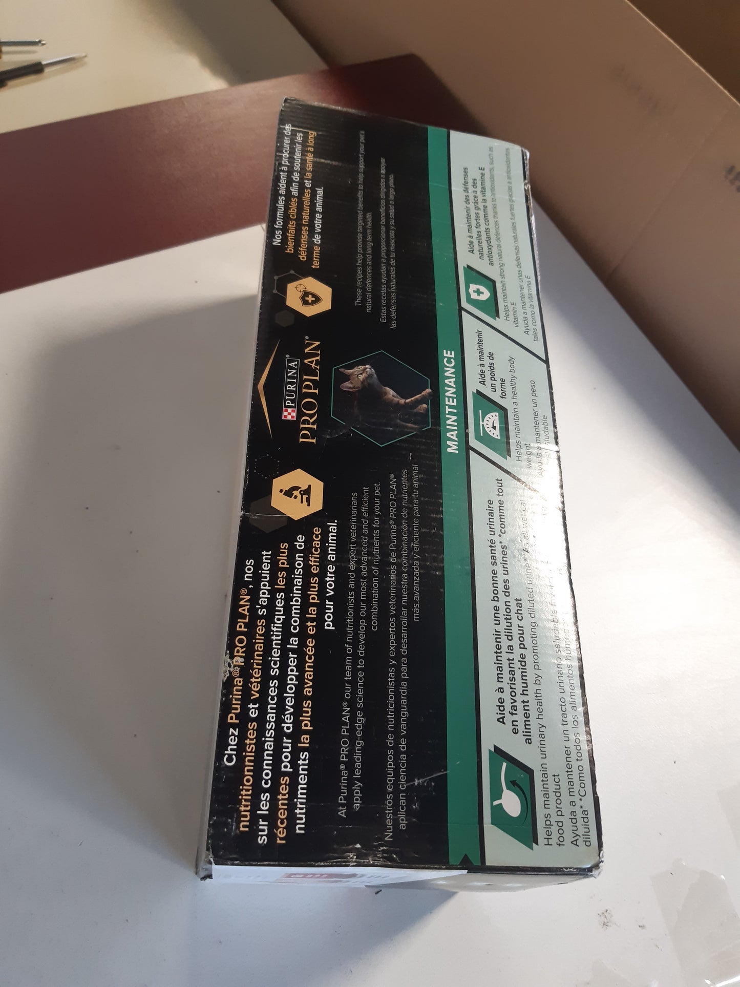213653 - PURINA PRO PLAN MIRËMBAJTJE E STERILIZUAR PËR TË Rritur, Ushqim i plotë për mace të rritura të sterilizuara, I grirë në salcë, Qese 40 x 85g