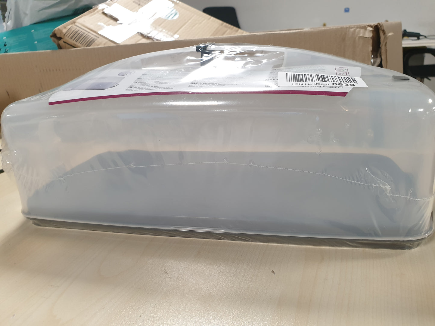 241574 - XAVAX Kutia e Transportit të Tortave, e zezë, e lahet në lavastovilje me kapak dhe dorezë mbajtëse