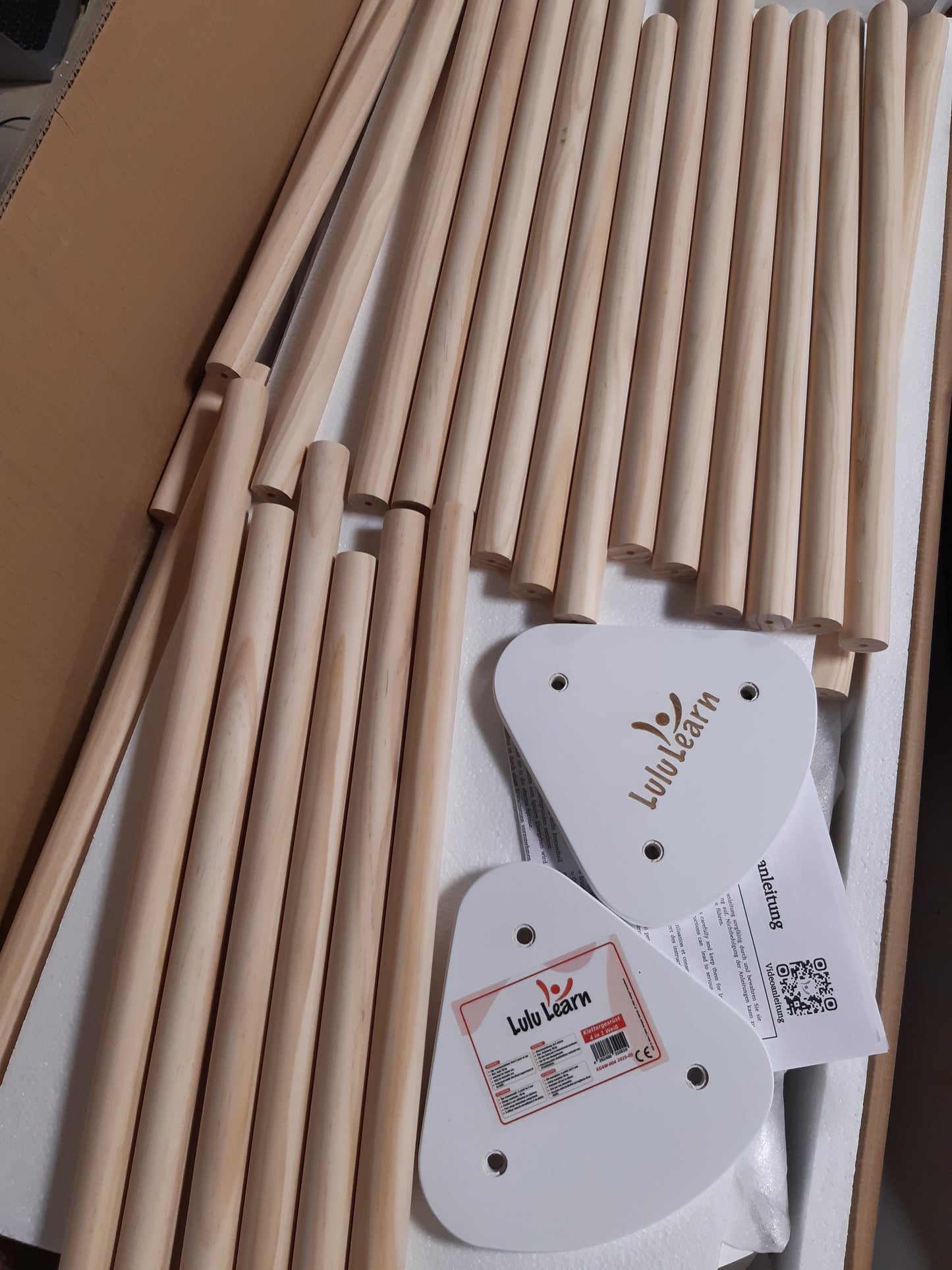 175029 - LULULEARN Trekëndësh Ngjitjeje 4-në-1, Hark dhe Rampë Rrëshqitëse, Material i Palosshëm, Përdorim të Brendshëm dhe të Jashtëm, Për Fëmijët 1+ Vjeç, Mësim Aktiv Montessori (E Bardhë)