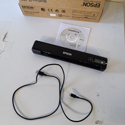 267585 - EPSON WORKFORCE ES-60W – Skaner Dokumentesh i Lëvizshëm, Me bateri, WiFi, ekran LCD, 4 sekonda për faqe, softuer ScanSmart, ushqyes automatik dokumentesh, i zi