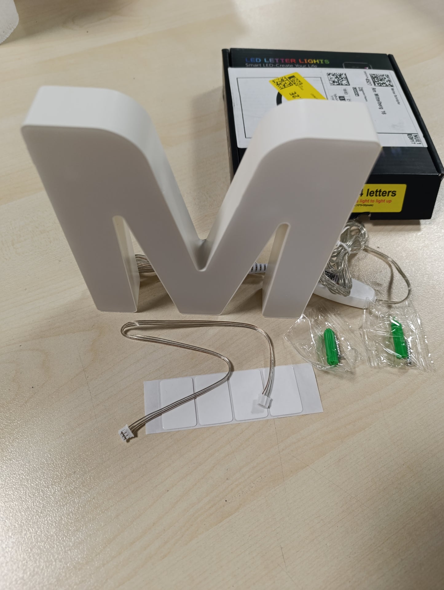 257691 - Drita LED ME SHKRONJA TË ALFABETIT, Shkronja LED që ndryshojnë ngjyrë, Furnizim me energji USB, Kontroll me aplikacion, Me errësim, Dekorim për ditëlindje, Krishtlindje, dasëm, festë, Ditën e Nënës - Shkronja M