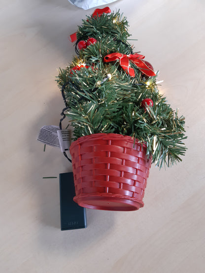 219868 - IDENA Pemë dekorative e Krishtlindjeve me 20 LED, afërsisht 35 cm e lartë, me kohëmatës 6-orësh, dekorim i brendshëm