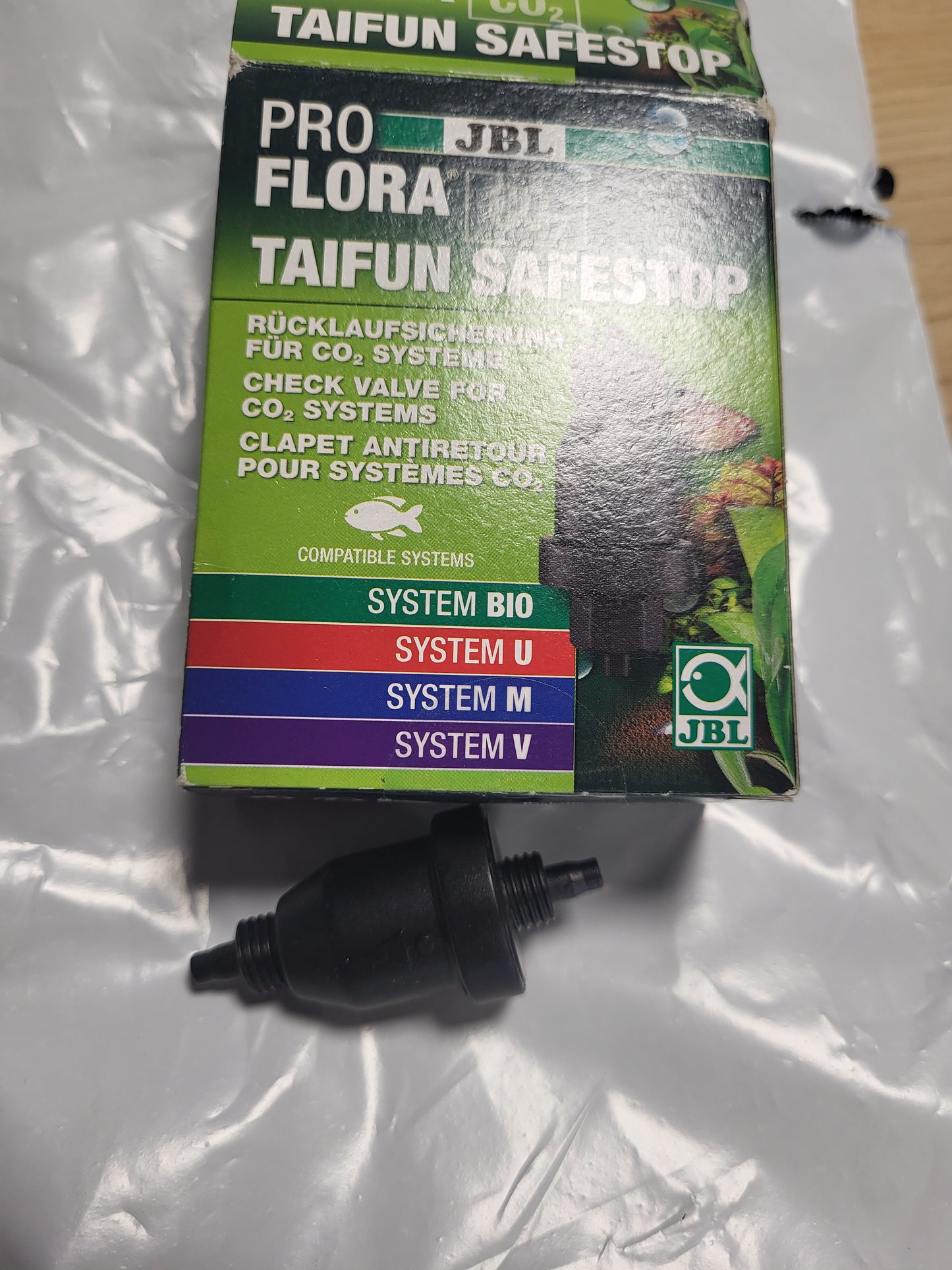 258333 - JBL - PROFLORA CO2 TAIFUN SAFESTOP, parandalues i rrjedhjes së kundërt për sistemet CO2, për diametër tubi 4/6 mm