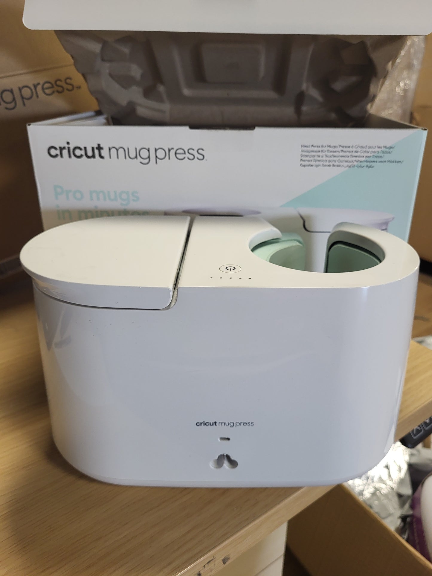 226015 - CRICUT Shtypësja e Kupave