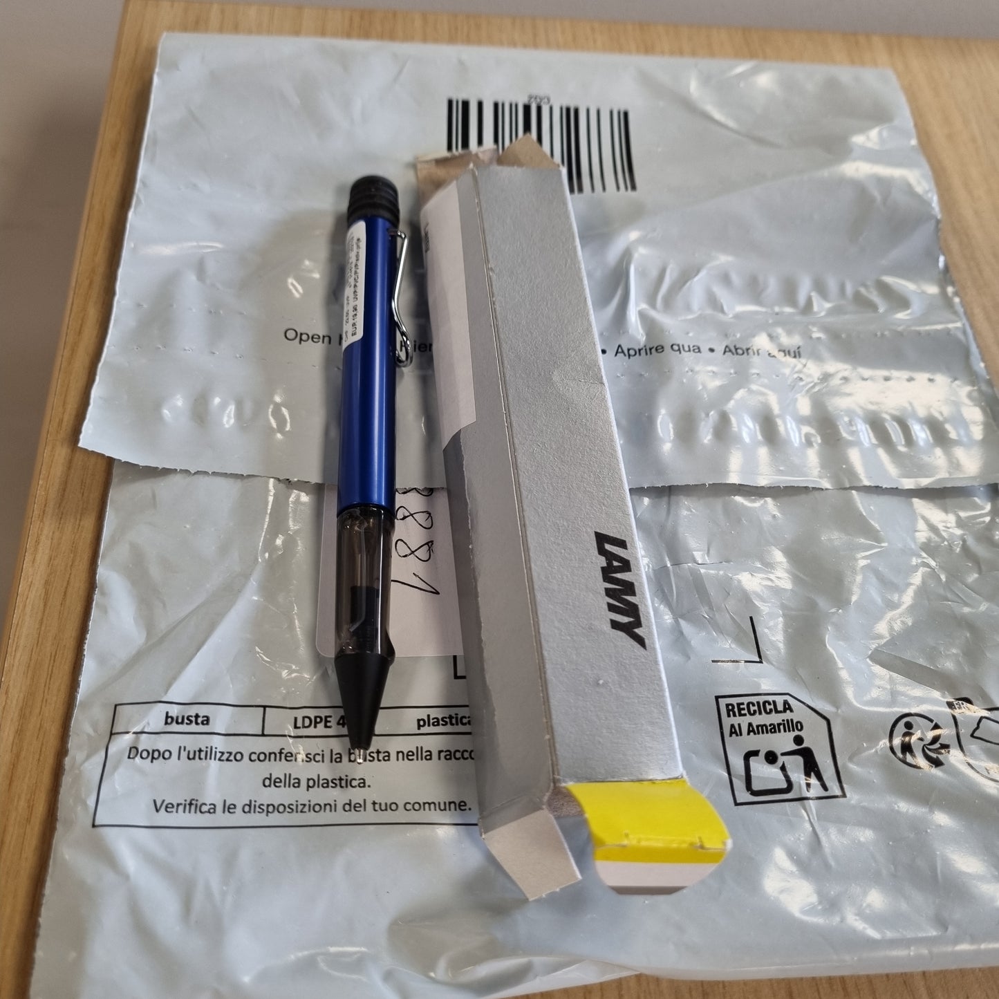 268881 - LAMY Stilolaps topi AL-star oceanblue, dorezë transparente, trup alumini, përfshirë mbushësin M 16 në të zezë