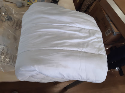 204064 - PIKOLIN HOME - Jorgan Nordic Vjeshtë-Dimër me Fiber Aloe Vera, Dermombrojtës dhe i Ajrosur, Për Lëkurë të Ndjeshme, Masa 240x220 cm, Përshtatet për Shtrat 150/160, Peshë 300gr