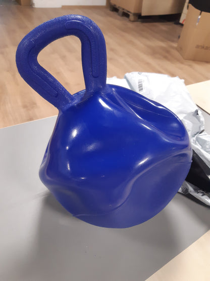 227450 - KERBL Top lodër për kuaj, blu, PVC, Ø25cm, me valvul, i qëndrueshëm