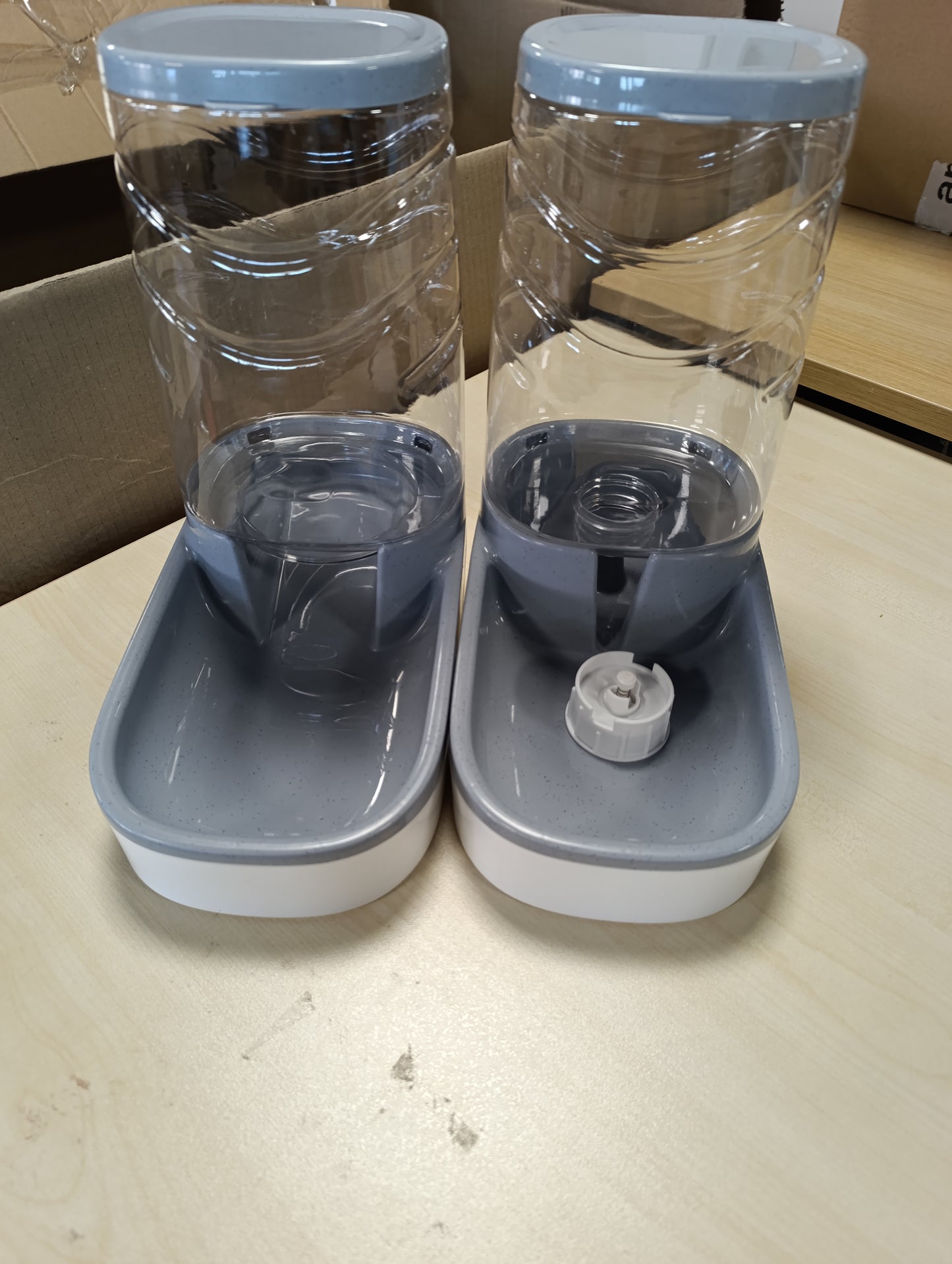 222241 - EDIPETS Ushqyes Automatik për Kafshë Shtëpiake, 2 Njësi, 3.8L, Dispensues Ushqimi dhe Uji, Gri