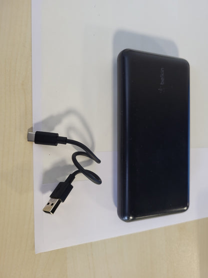 266415 - Karikues portativ Belkin USB-C 20K mAh, bateri 20000 mAh me port hyrje/dalje USB Type-C dhe dy porta USB-A, për iPhone, Galaxy, iPad, AirPods dhe më shumë, kabllo USB-C/USB-A e përfshirë - e zezë