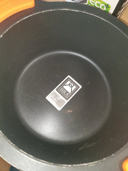213528 - BRA Tavë e lartë, metalike, e zezë, 20 cm