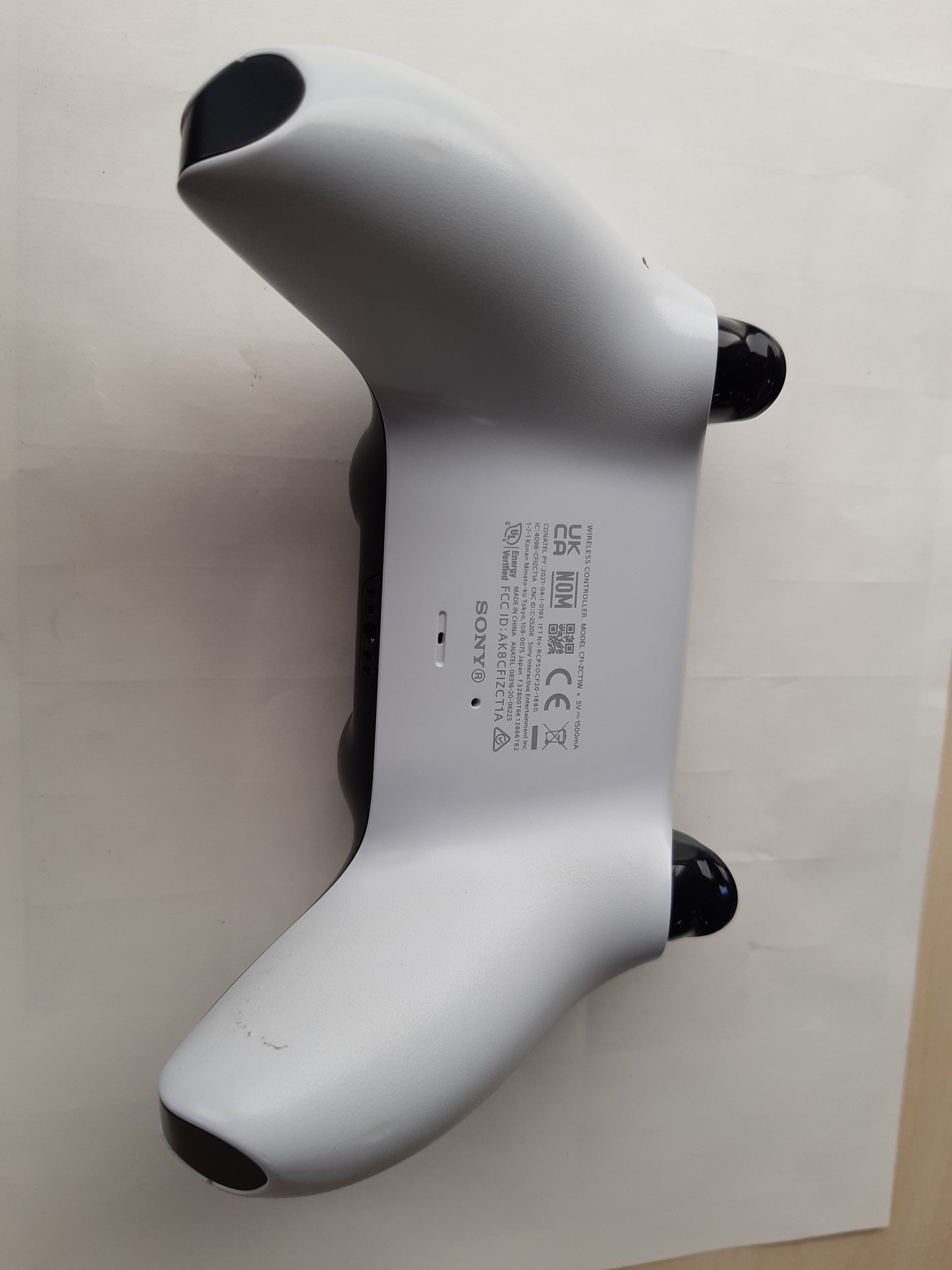 103790 - SONY PlayStation®5 - Kontrollues Pa Tel DualSense™, Ngjyrë e Bardhë