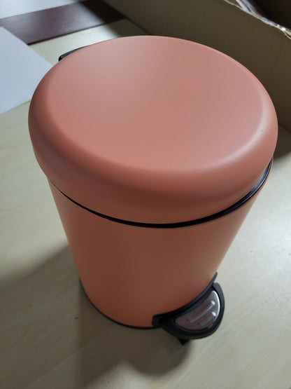 196602 - WENKO Koshi i Plehrave me Pedale prej Çeliku Inox, Argjend Mat, Saten, Kapacitet 5L, Limon