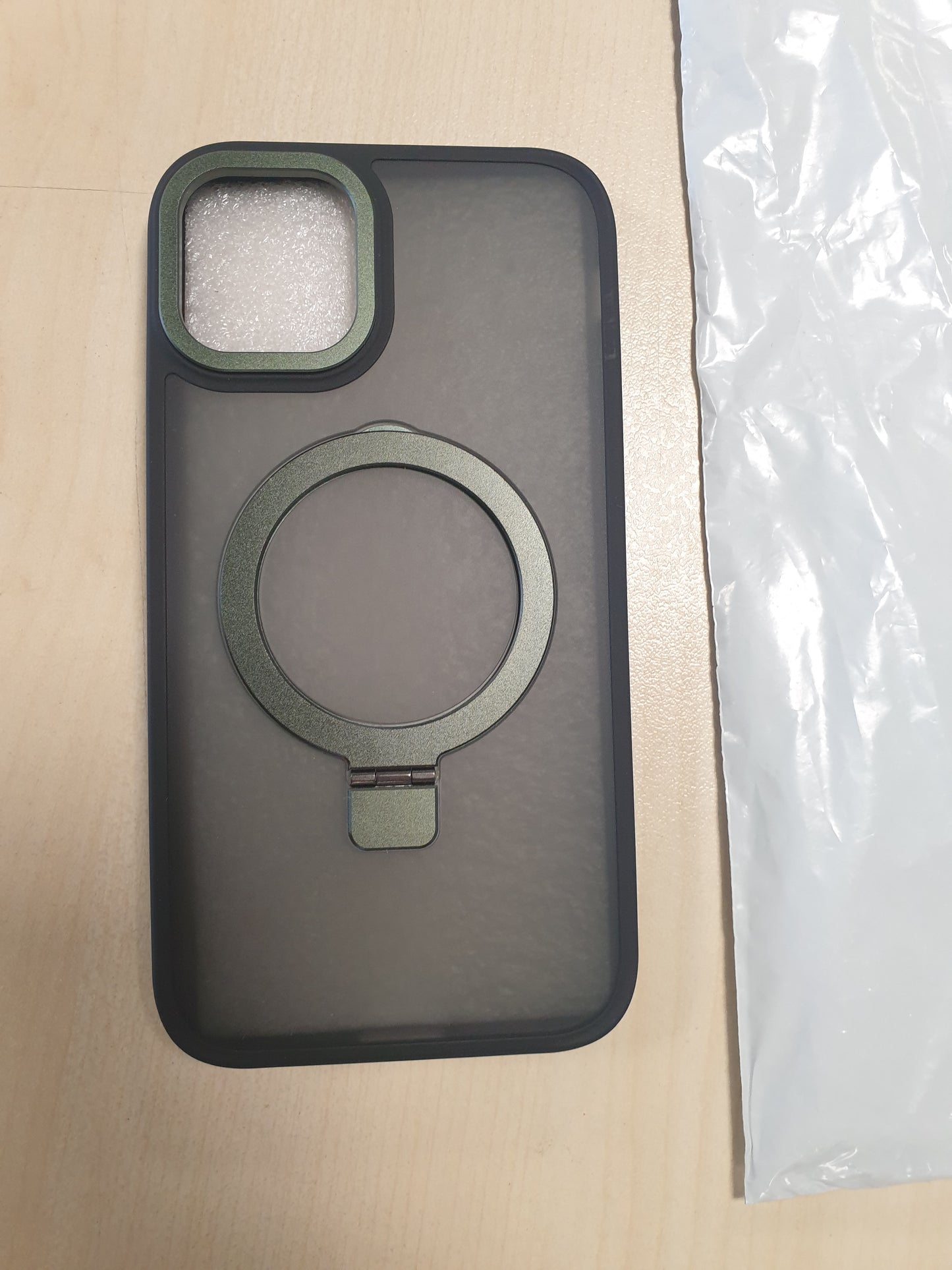 266866 - BENTIACC Mbrojtëse iPhone 11 me Mbështetëse të Padukshme, MagSafe, Mbrojtje Ushtarake, [Transluzive Mat] Mbrojtëse Anti-Gjurmë Gishtërinjsh për iPhone 11 6.1 inç (Jeshile e Errët)