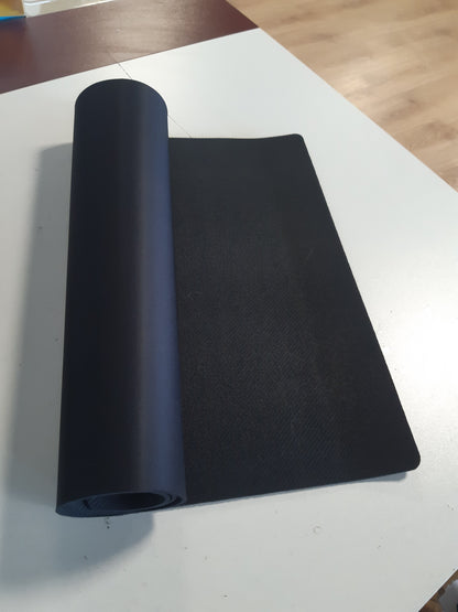 268315 - LOGITECH G G840 Maus Pad për Lojëra, Ekstra i Madh, 900 x 400 x 3 mm, i Zi, i Optimizuar për Sensorë, Fërkim i Moderuar, Mbulesë Kundër Rrëshqitjes