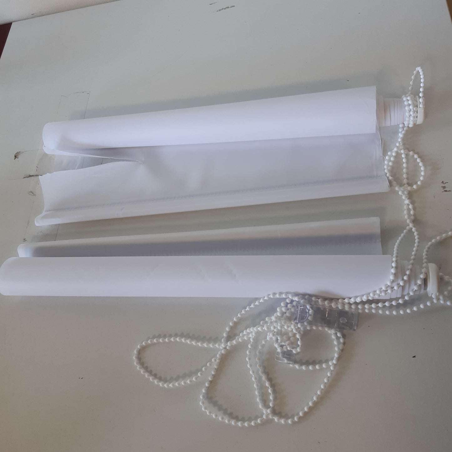 257116 - DECO COMPANY Perde rul me kapëse, e bardhë e thjeshtë, 45 x 150 cm, të gjitha pjesët e montimit të përfshira
