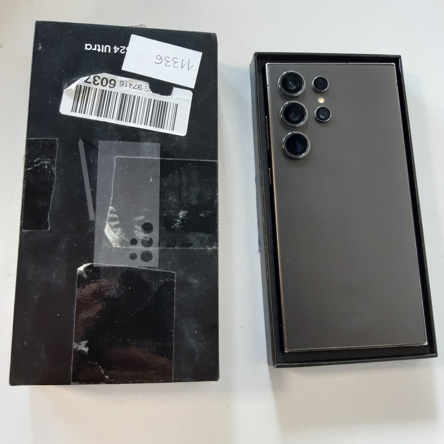 270160 - SAMSUNG Galaxy S24 Ultra 5G, 1TB | 12GB ngjyrë e zezë.