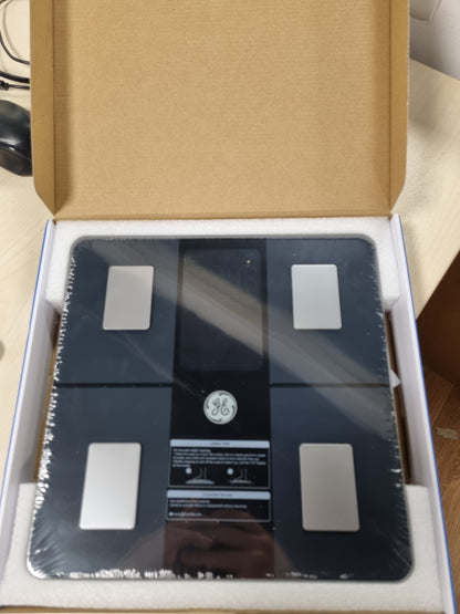 213698 - GE Peshorja për Yndyrën dhe Muskujt e Trupit, Peshorja Dixhitale Inteligjente me Aplikacion, 14 Matje Trupi, BMI, Bluetooth, 180 kg, E Zezë