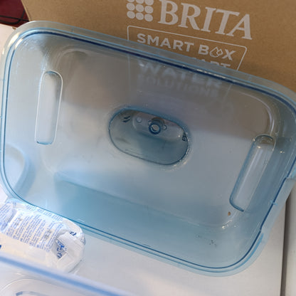 195360 - BRITA Dispenser i Ujit të Filtruar, 8.2L, përfshin 1 Fishek Filtri MAXTRA PRO Gjithçka-në-1, Zvogëlon Klorin, Pesticidet dhe PFAS të Caktuara, Gëlqere