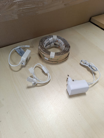 255907 - Amazon Basics - Shirit LED inteligjent 10m, RGBW, Funksionon vetëm me Alexa