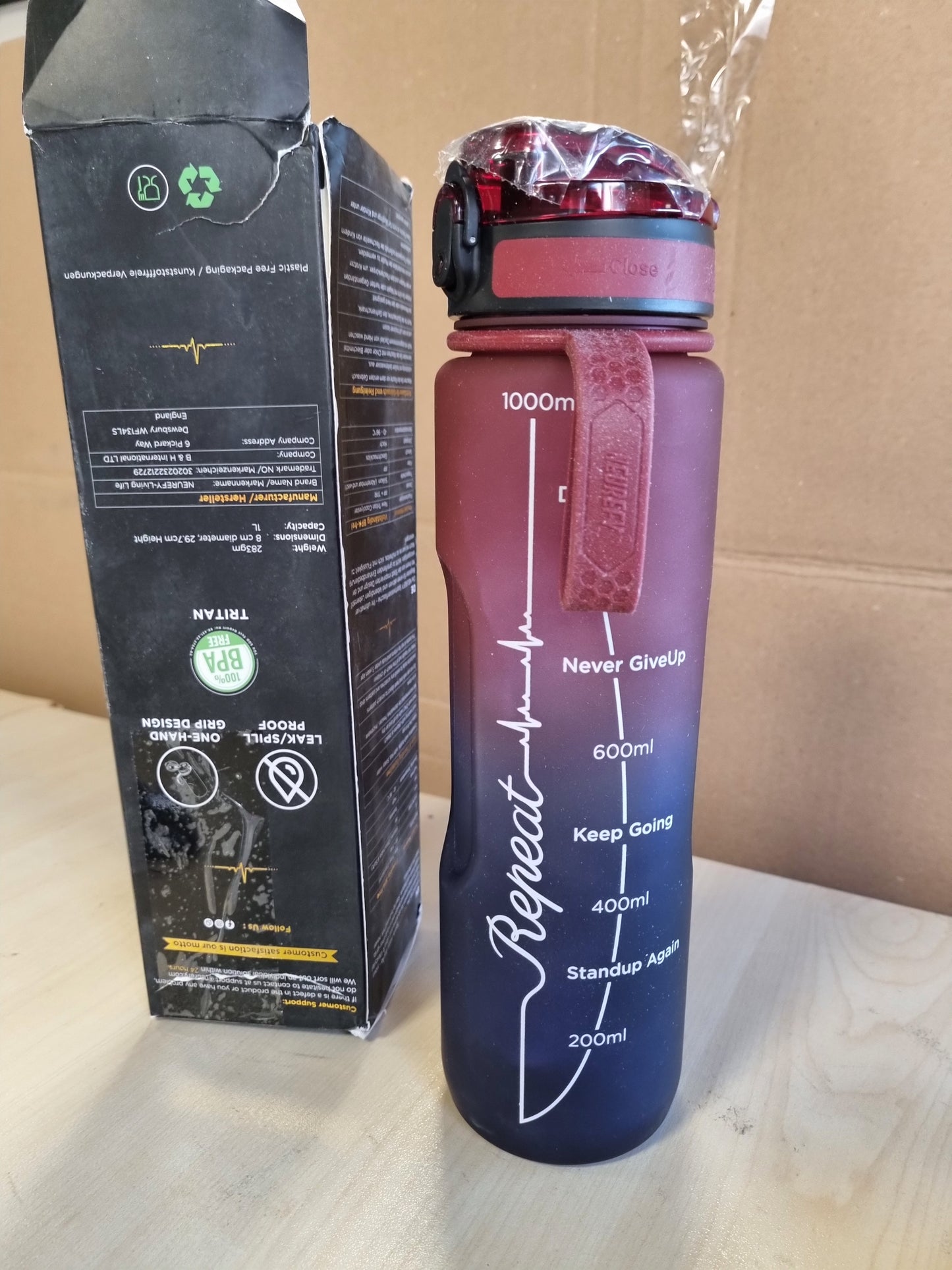 258279 - NEUREFY Shishe Uji Sportiv 1L e Kuqe dhe Blu Tritan, pa BPA, dizajn i papërshkueshëm nga rrjedhjet, e lehtë për t’u mbajtur, e përshtatshme për çantë shpine, Shishe Palestre
