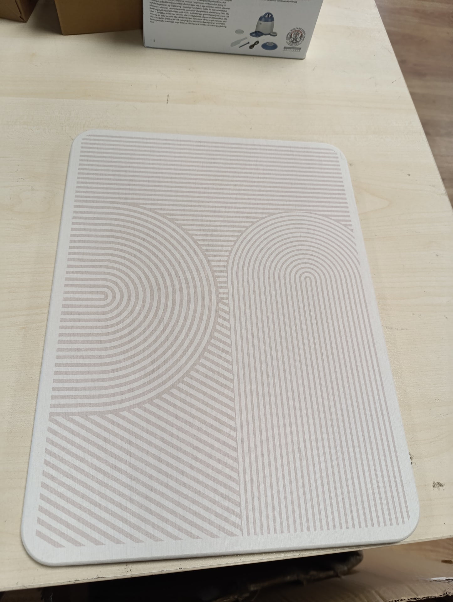 223884 - WENKO Rrotull Kullues Damon Diatomaceous Earth, Tharje e Shpejtë, 40 x 30 x 0.9 cm, Bezhë