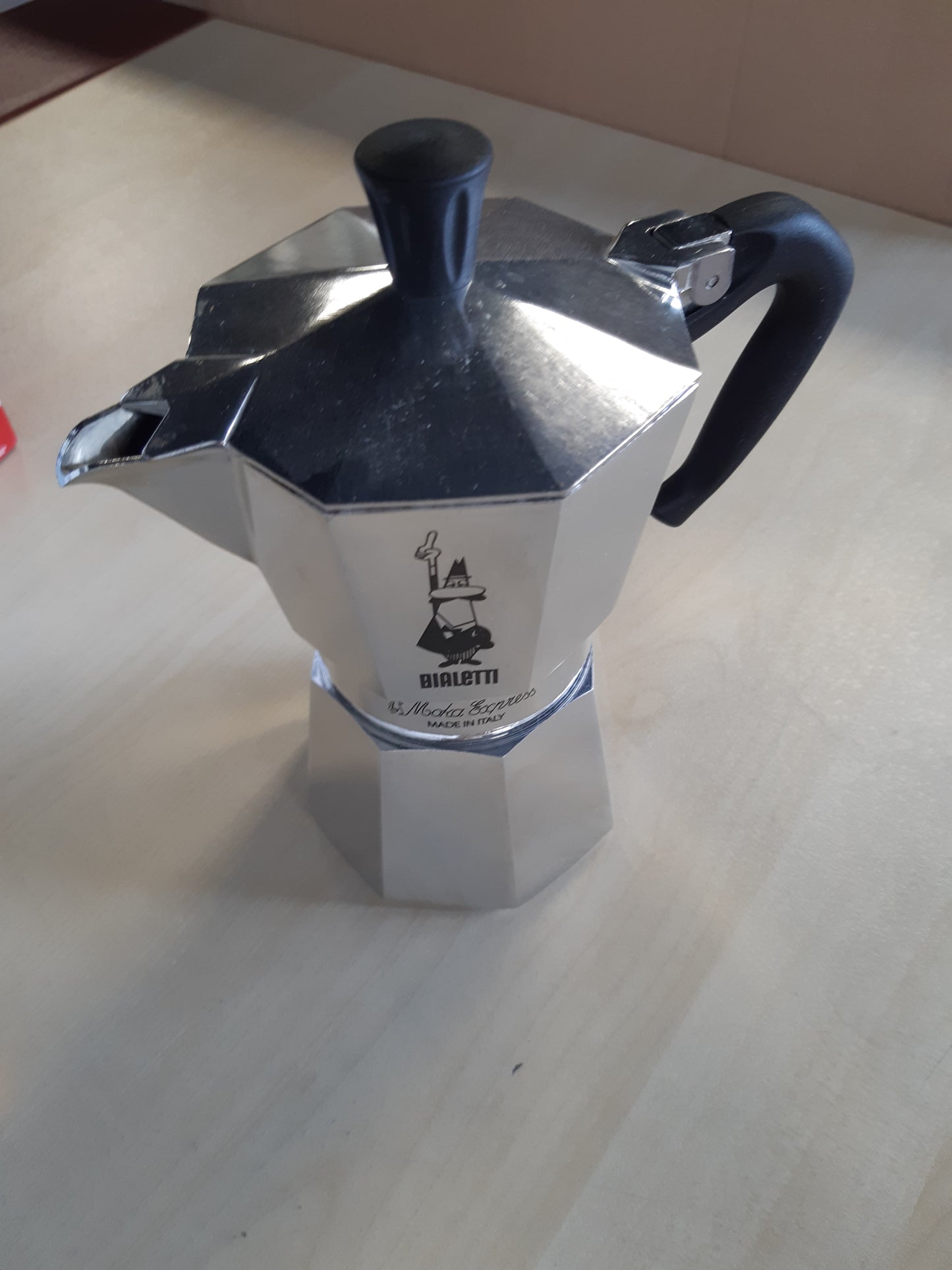 226919 - Bialetti Moka Express, Makinë Kafeje për 6 Filxhanë (270 ml), Alumini, Argjendi