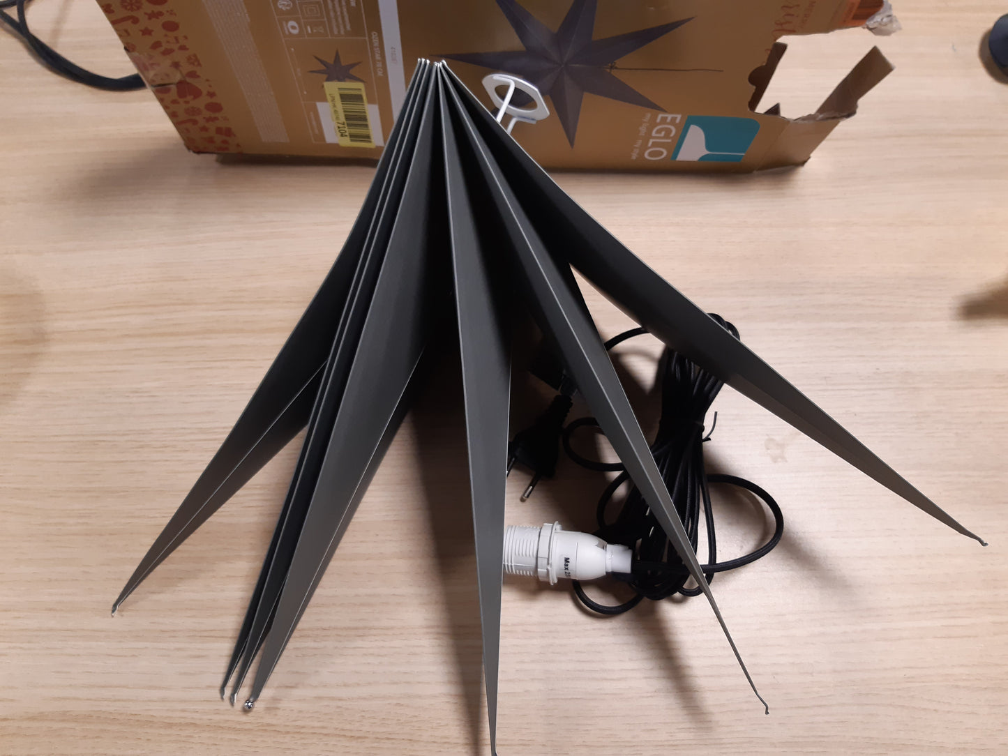 196229 - EGLO Yll Krishtlindjesh Ngrirë, Dekor Letre për Brendësi, Dekorim Dritareje në Gri, Yll 3D i Adventit, Dekorim muri për Sallon, Prizë E14, 70 cm