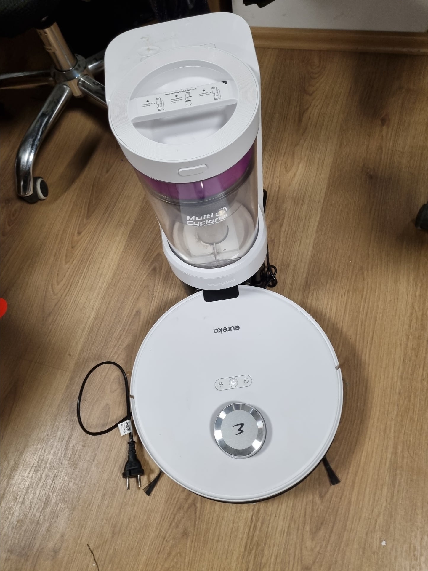 144074 - EUREKA Fshesë Robotike NERE10s, 4000Pa, Stacion i Lidhjes, Mbledhje Automatike e Pluhurit, Navigim LiDAR, Bateri e Zgjatur 180 Minuta, WiFi/APP, Pastrim i Lehtë për 45 Ditë